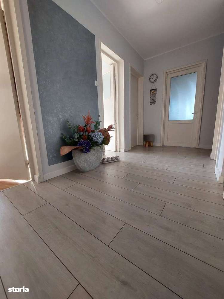 PROPRIETAR Apartament 4 camere, Central, 2 bai, 2 balcoane, AC, 3/4 - Imagine principală: 5/17