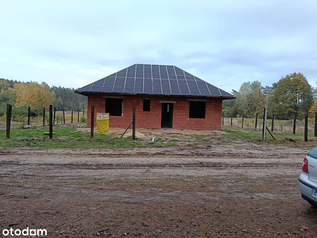 Dom  jednorodzinny w pięknej leśnej okolicy-16