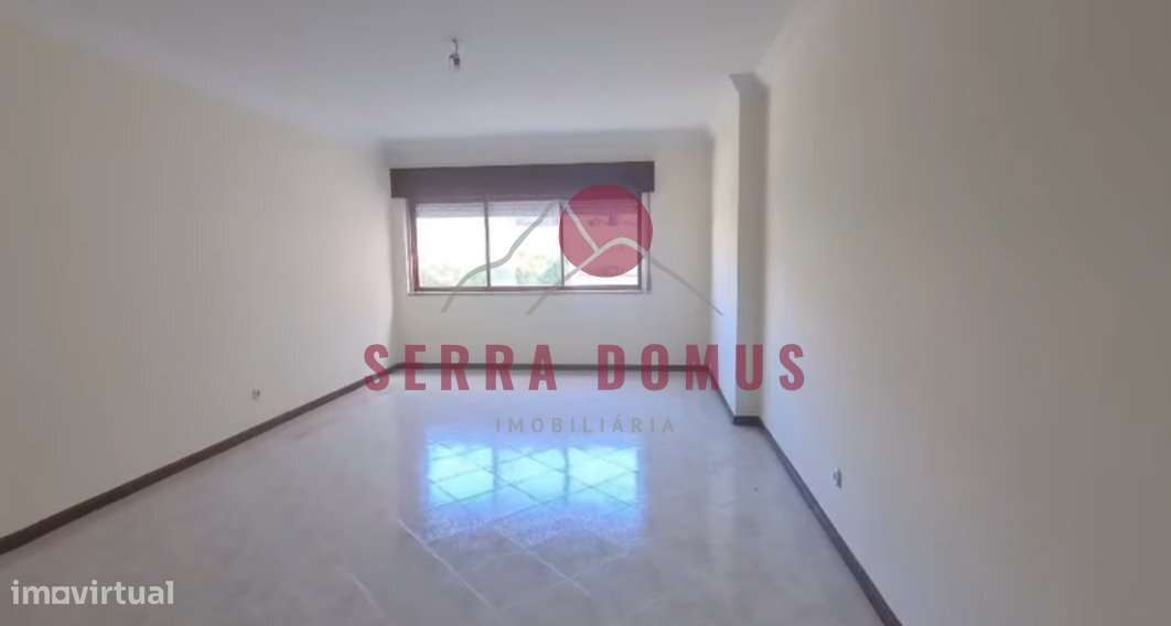 Apartamento T2 com parqueamento - Cavaleira-6