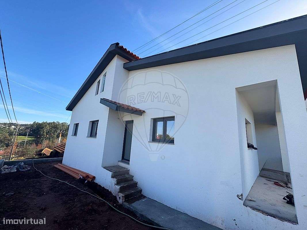 Moradia T3 para venda - Grande imagem: 2/8