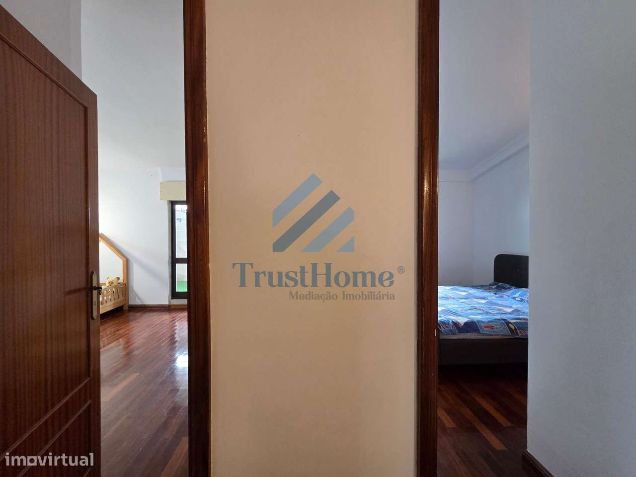 T5 duplex na Tapada das Mercês com 225m2 com lugar de parqueamento-26