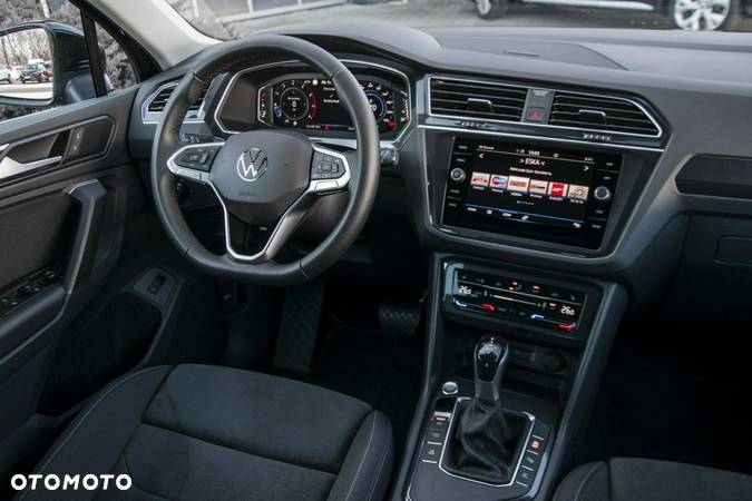 Volkswagen Tiguan - 24