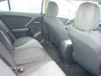 Toyota Avensis 1.8 Active - 14