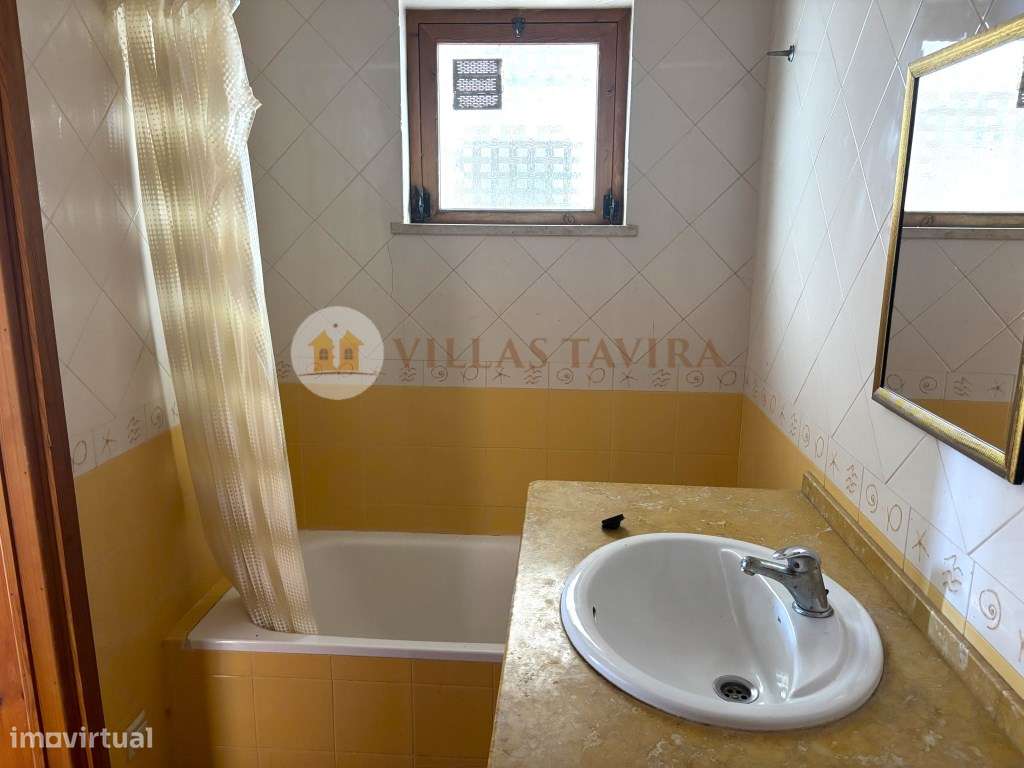 Moradia de estilo tradicional- Charme, vistas sob a Serra e Mar-41