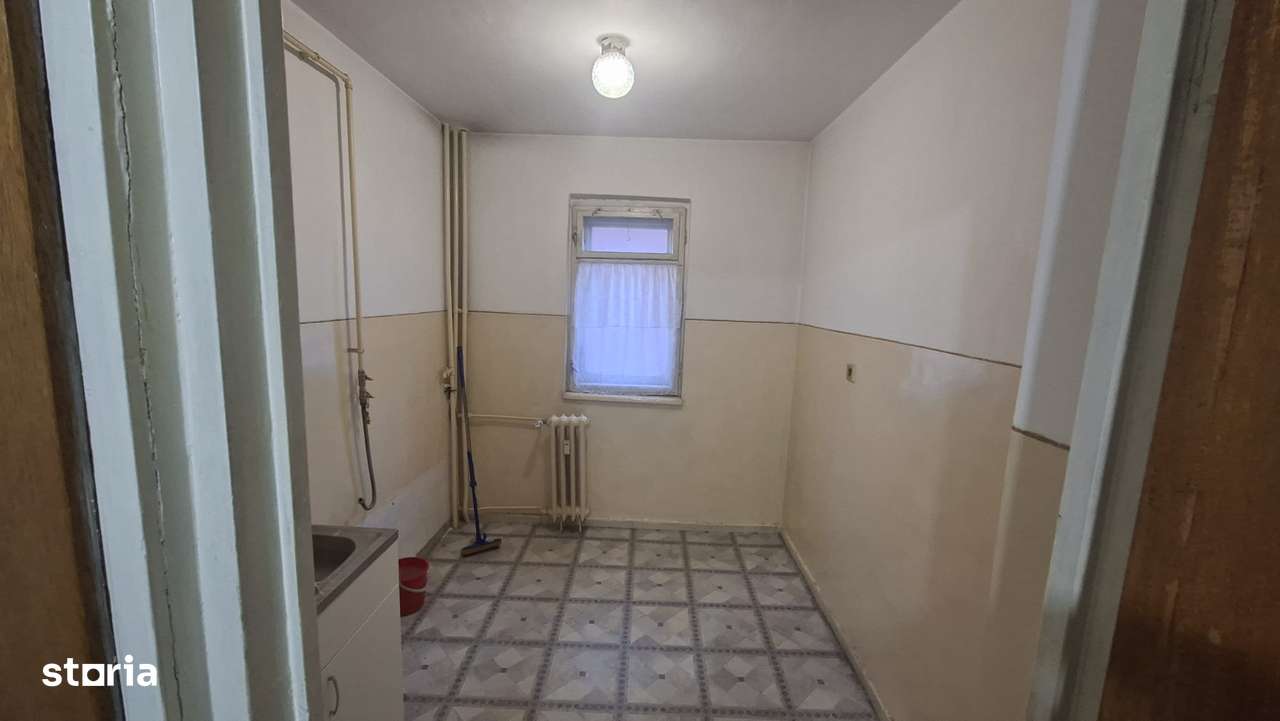 Apartament 4 camere – Ploiești Bld Republicii (Casa Roșie/McDonald’s)-3