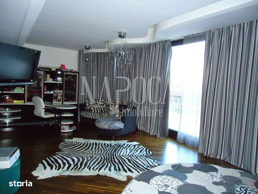 Casa 5 camere de vanzare in Dambul Rotund, Cluj Napoca - Imagine principală: 2/15