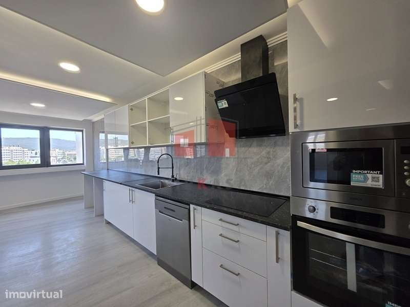 Apartamento T4 no centro de Braga - Grande imagem: 4/24