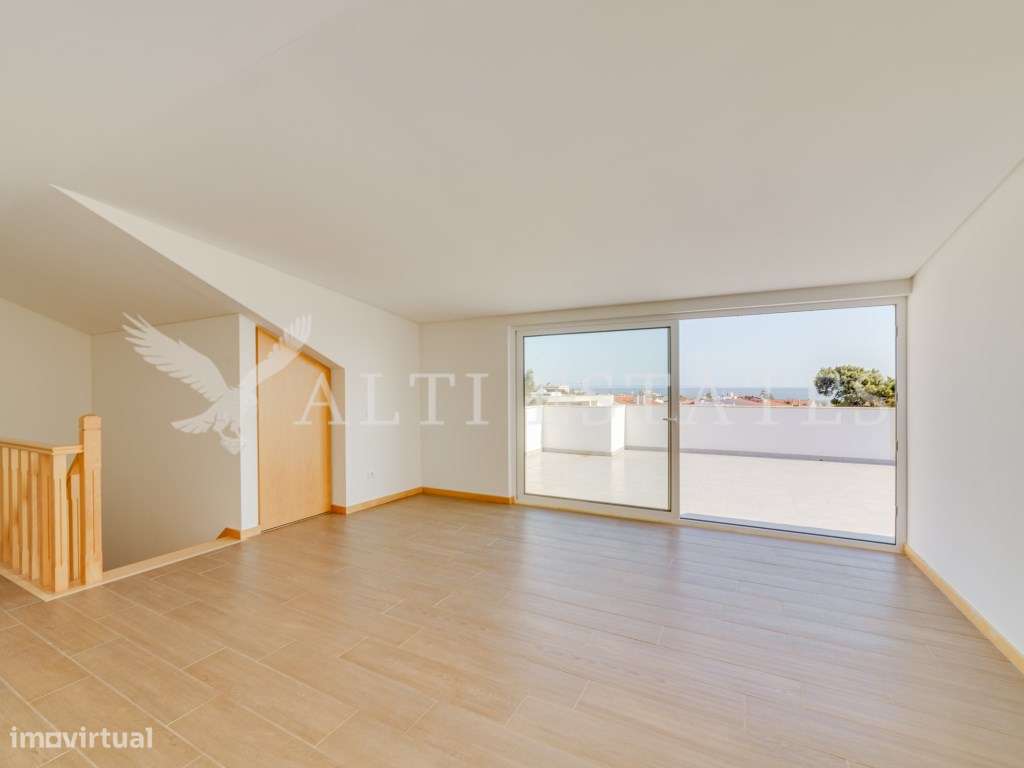 Apartamento Duplex T3 Virado a Sul com Vista Mar, Pronto a Estrear-25