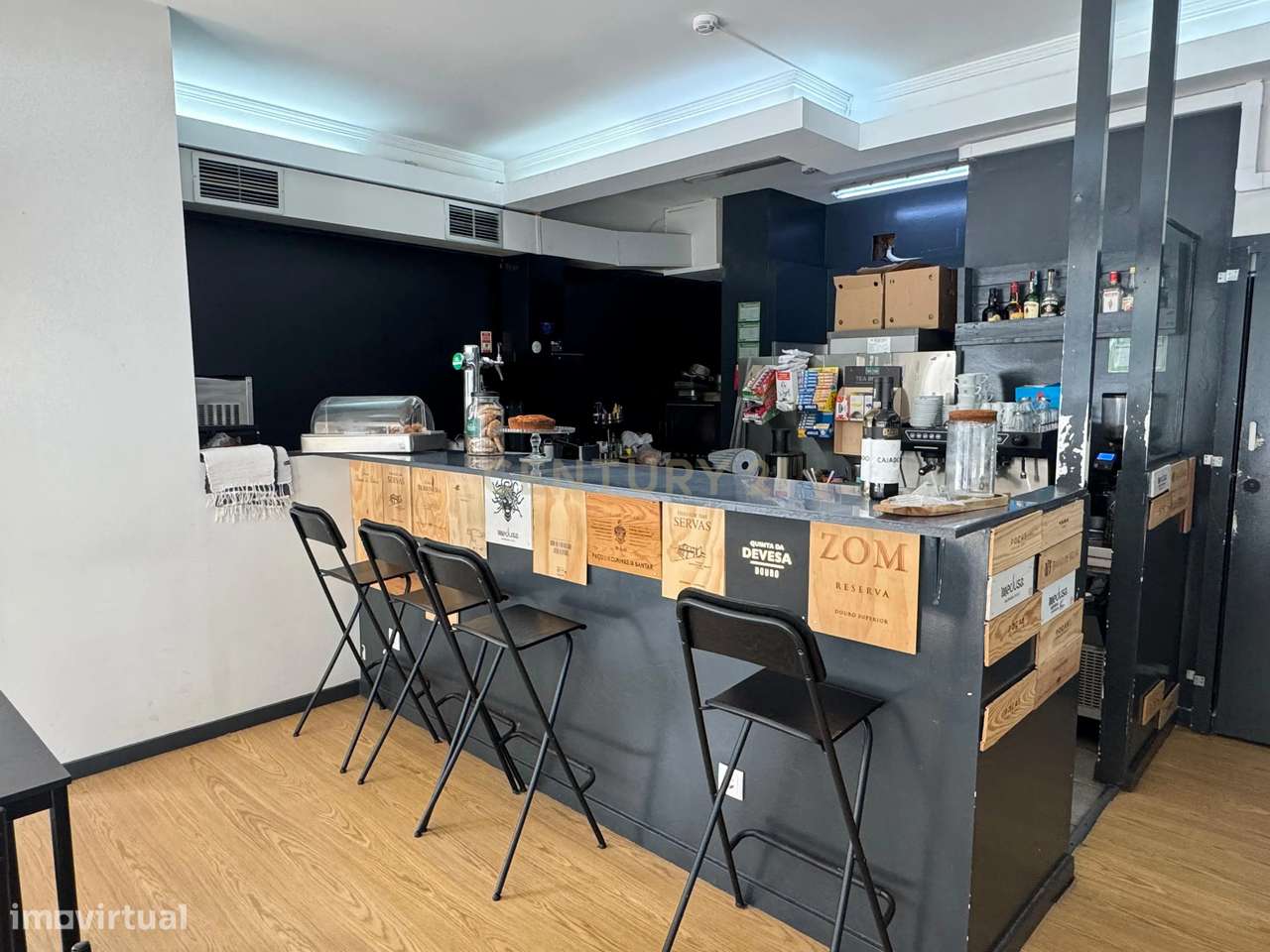 Mercearia Gourmet para trespasse junto ao Palácio de Cristal-11