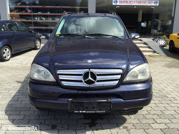 Vendo Mercedes Classe ML 270 CDI W 163 de 2002 para peças. - 1