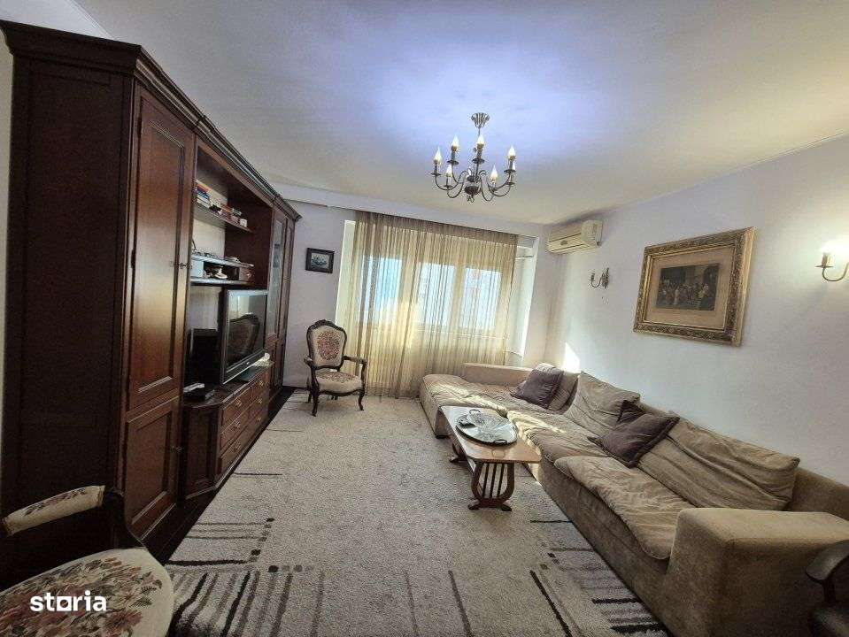 Apartament 4 camere spatios, Piata 1 mai, prima inchiriere - Imagine principală: 1/14