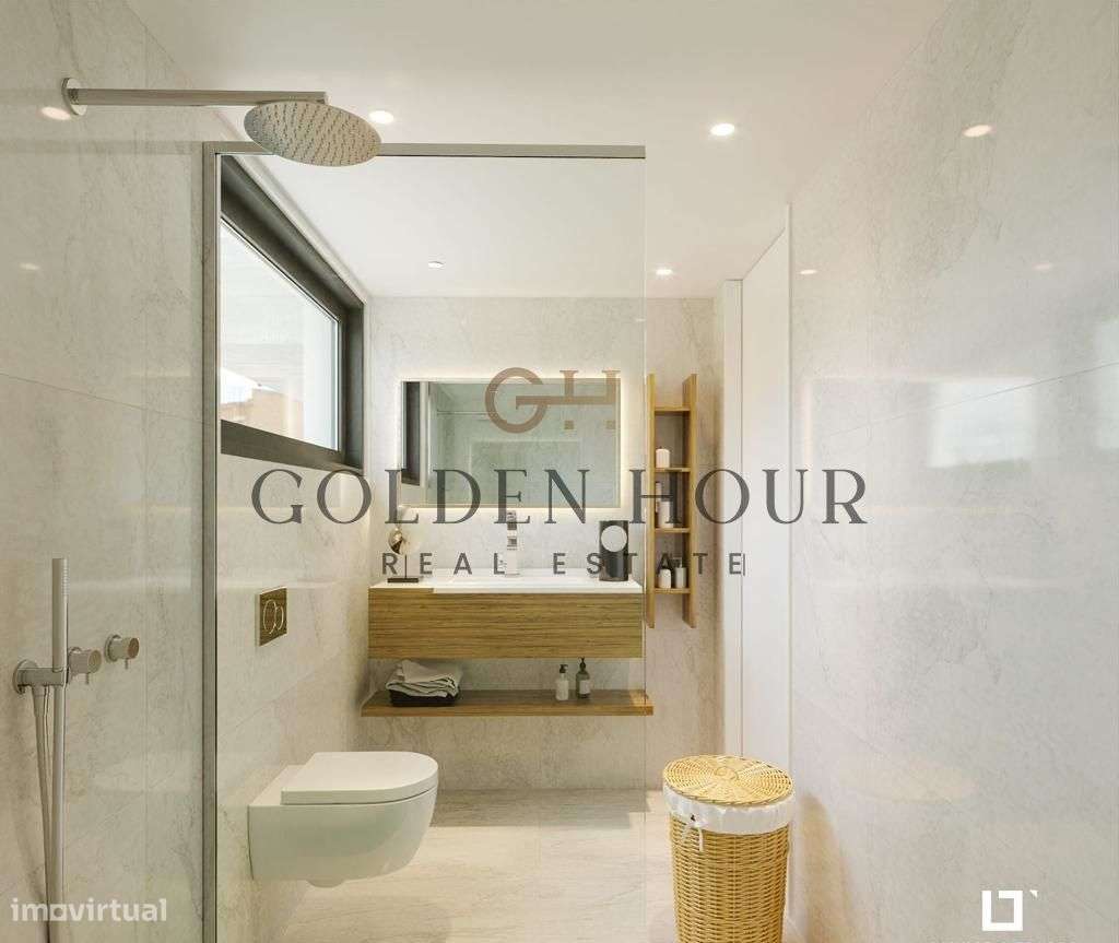 T2 à venda em Santa Marinha com varanda - Grande imagem: 3/13