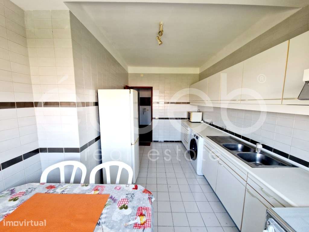 Apartamento T2, Luísa Todi, Setúbal-13