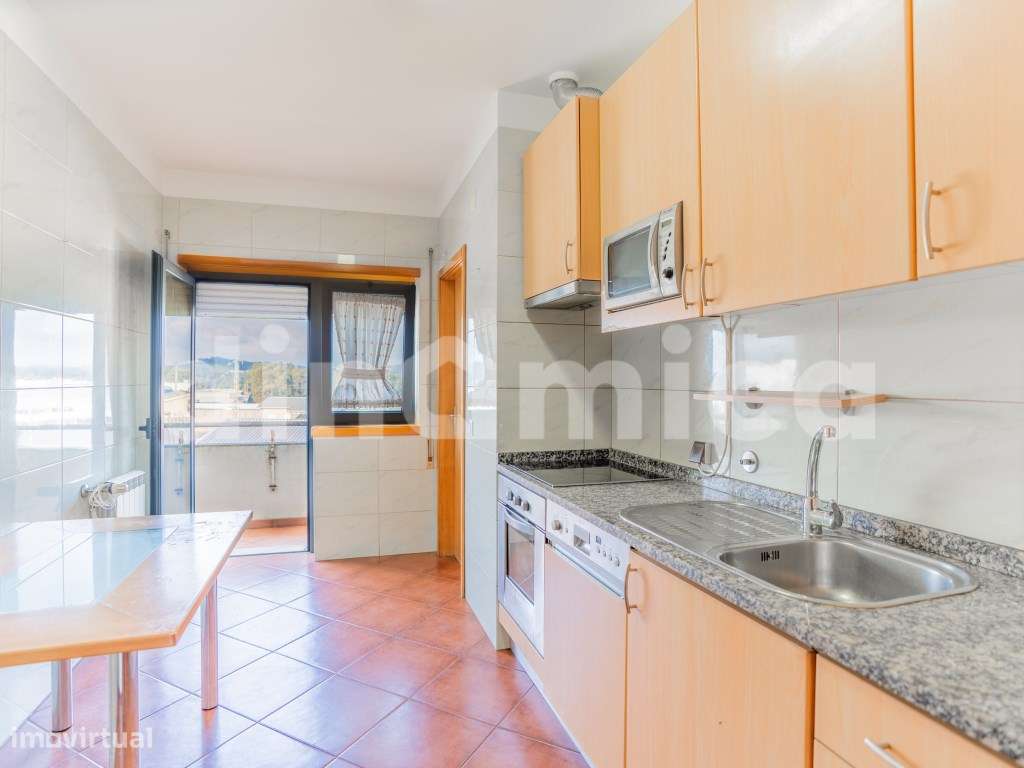 T2+1 - Com garagem e piscina! - Grande imagem: 3/17