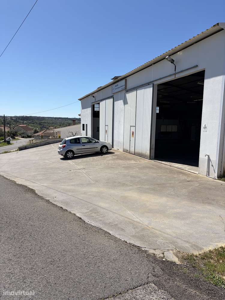 Armazém com Licença de utilização para Comércio, serviços e Indústria - Grande imagem: 4/19