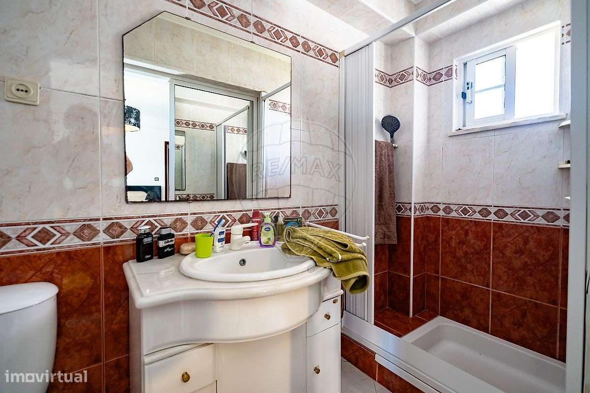 Excelente moradia T5 em localização única em Montemor-O-Velho.-32