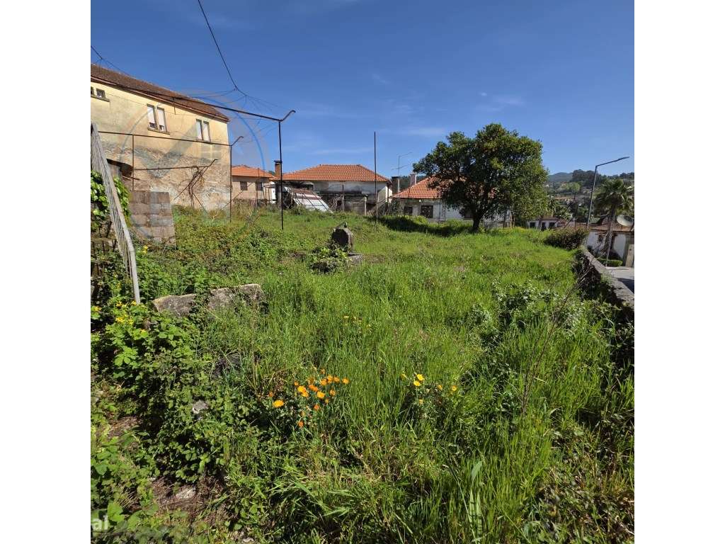 Moradia com projeto aprovado para 10 apartamentos, no Centro da Vil...-6