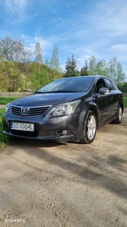 Toyota Avensis 2.0 D-4D 2010 - 1