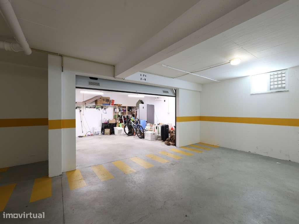 Penthouse T2 com vista panorâmica de mar e terraço privado em condo...-46