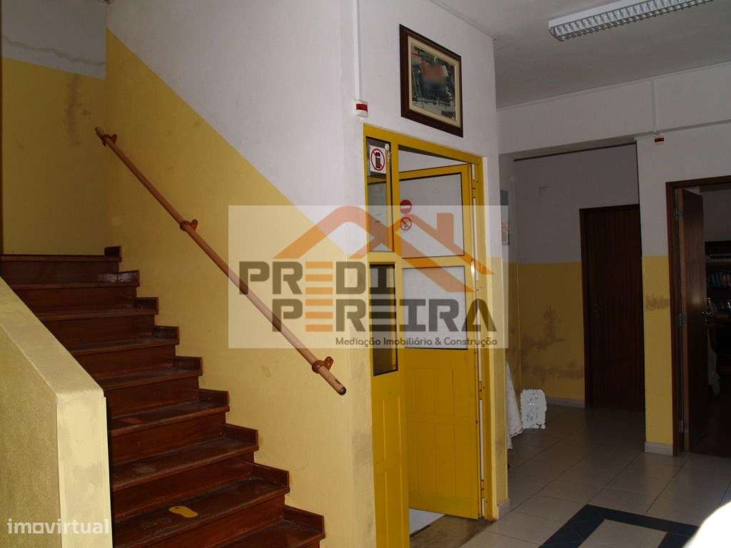 Moradia isolada, perto de Sintra, construída para Colégio (licencia... - Grande imagem: 3/10