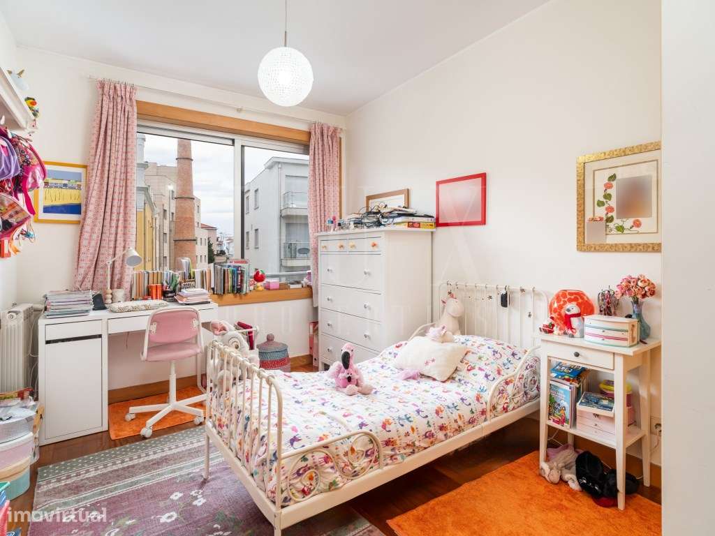 T2 PREMIUM À ROTUNDA DA BOAVISTA-14