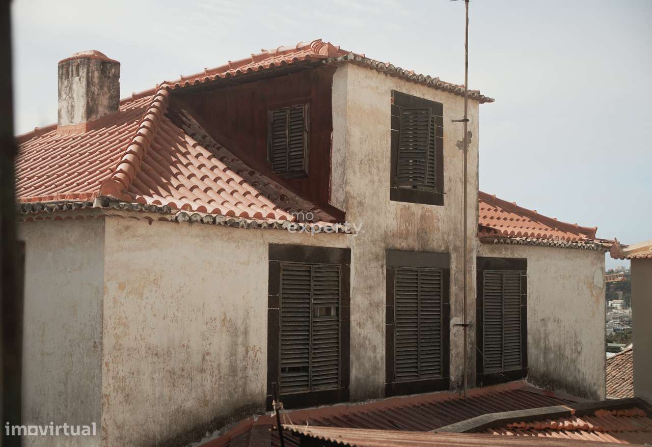 Edifício histórico com projeto aprovado no coração do Funchal-21