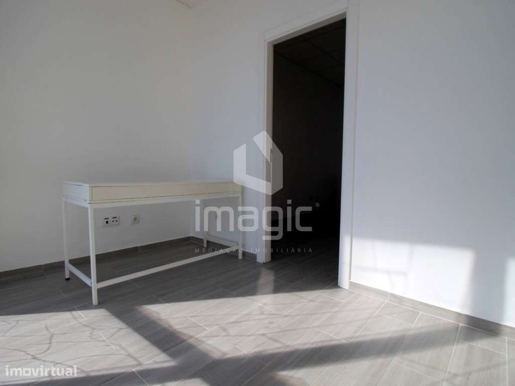 LOJA no CENTRO de MAFRA - ARRENDAMENTO - Grande imagem: 2/8