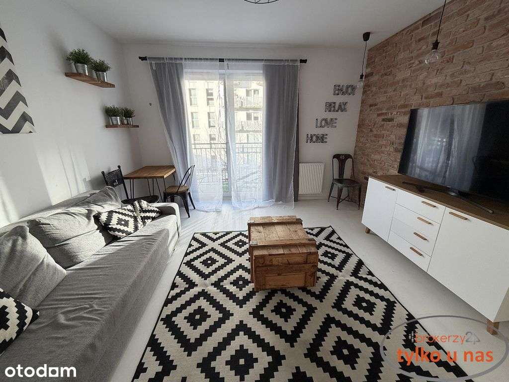 4-letnia Kawalerka Na Winogradach + Parking - Pełny obrazek: 2/13