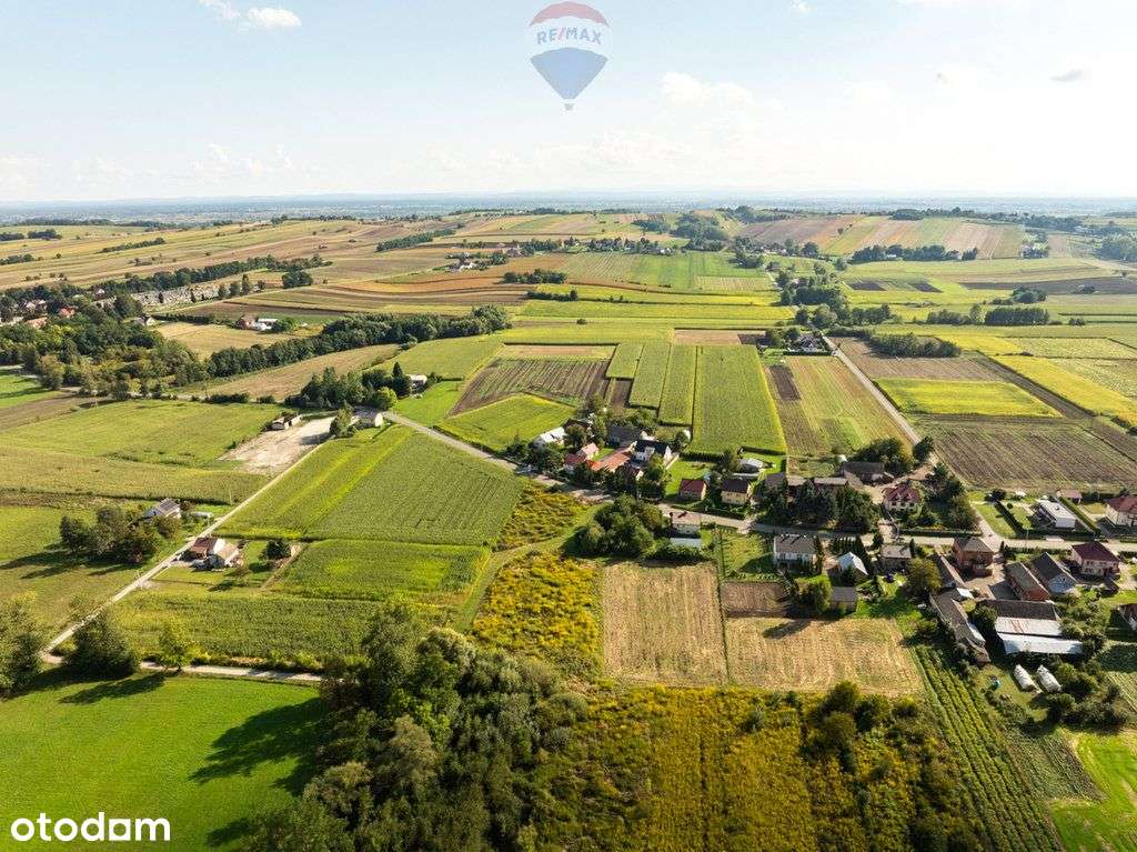 Płaska, prostokątna działka 33 km do Krakowa-8