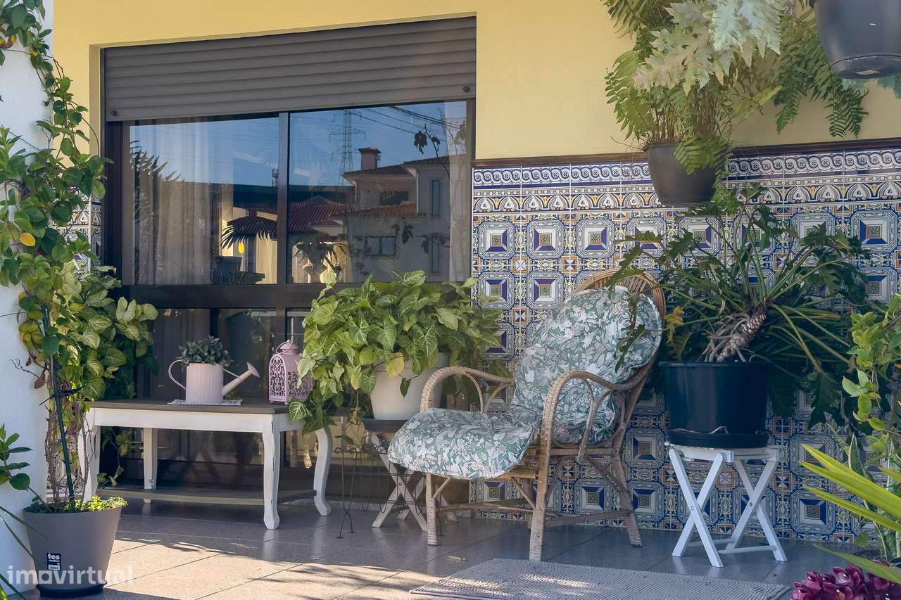 Moradia de Luxo T4 | Piscina Aquecida | Exclusividade Total em Amares - Grande imagem: 5/43