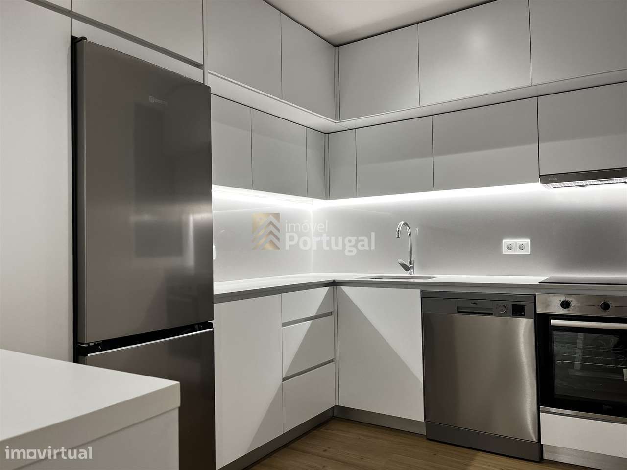 T1 Novo para Arrendar no Centro Histórico de Braga - Grande imagem: 5/18