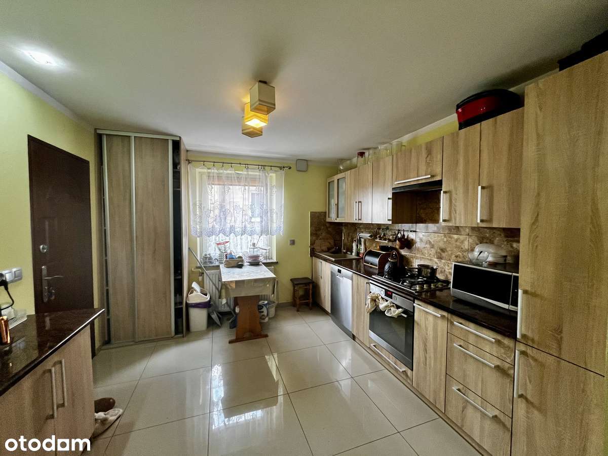 Duże mieszkanie 5 pokoi komórka garaż i ogródek altanka-7