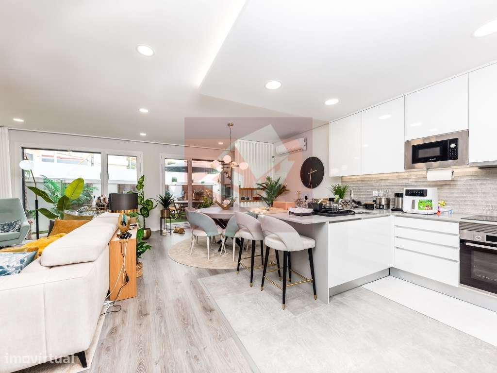 Apartamento T2 mobilado em Casal de Cambra-3