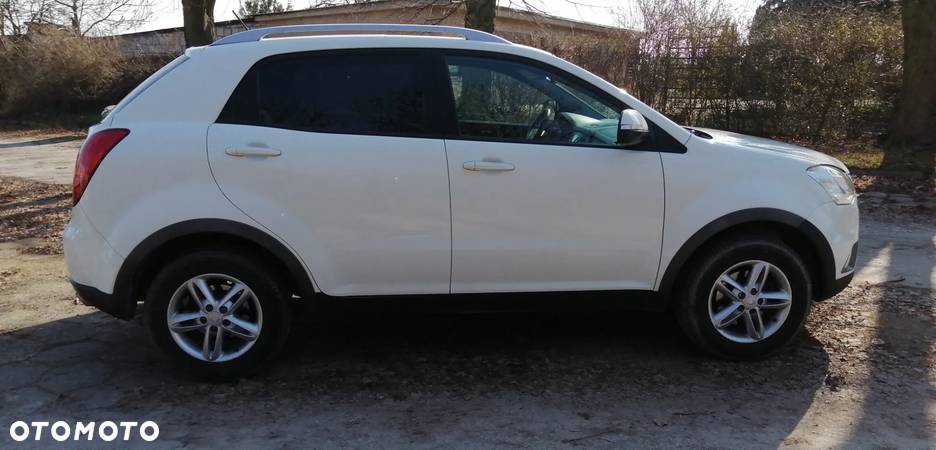 SsangYong Korando 2.0 e-XDi Quartz - 6