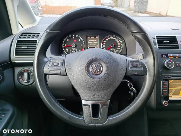 Volkswagen Touran 2.0 TDI DPF BlueMotion Technology Highline - 14