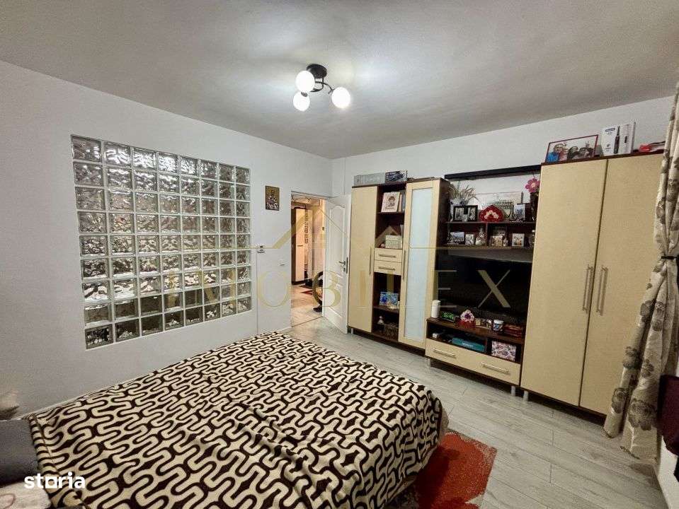 Apartament 3 camere, zona Porii - Imagine principală: 2/11