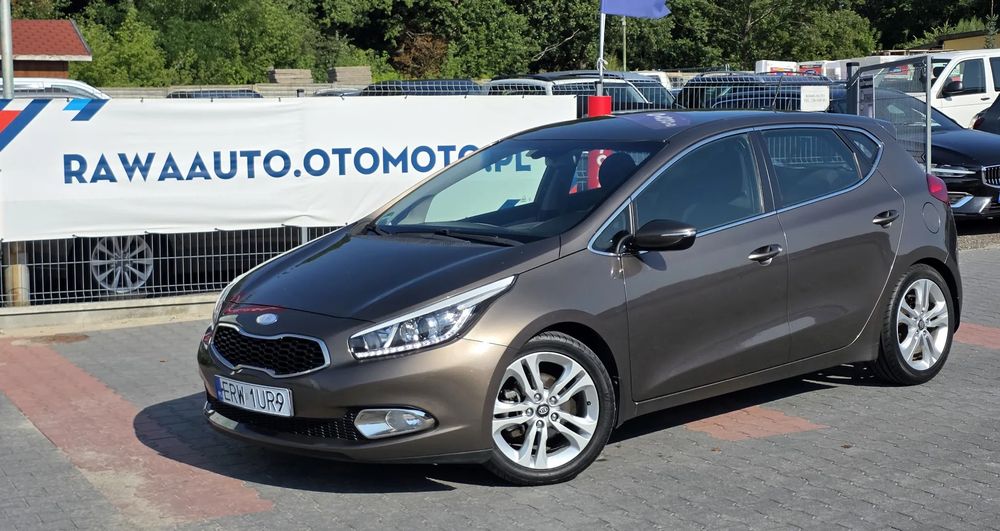 Kia Ceed II (2012-) 1.6 GDI XL 2013