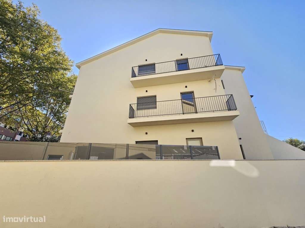 Apartamento T3 Totalmente Renovado - Centro de Braga-22