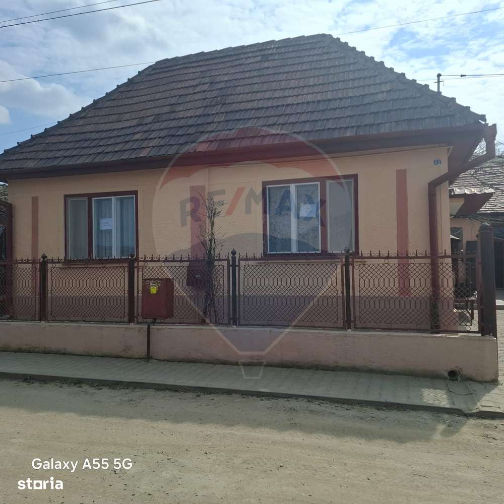Casă cu 3 camere aproape de Medias in loc. Tarnava str. Dumbravii 58-0