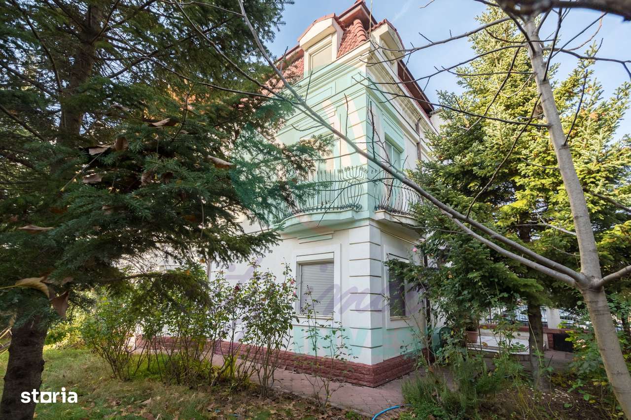 Vila spatioasa in zona Erou Iancu Nicolae - British School - Imagine principală: 2/20