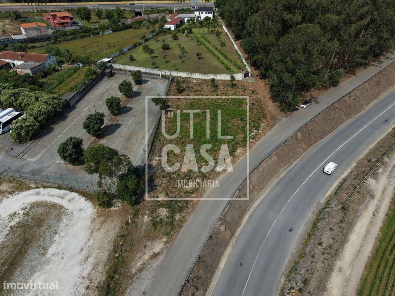 Terreno com 1400m² em Barqueiros-6