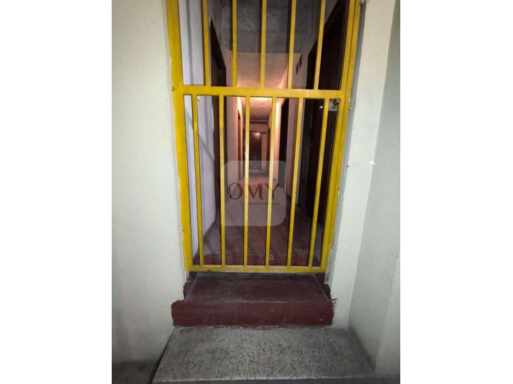 Arrecadação no Edifício Mantas em Vila Real - Grande imagem: 5/6