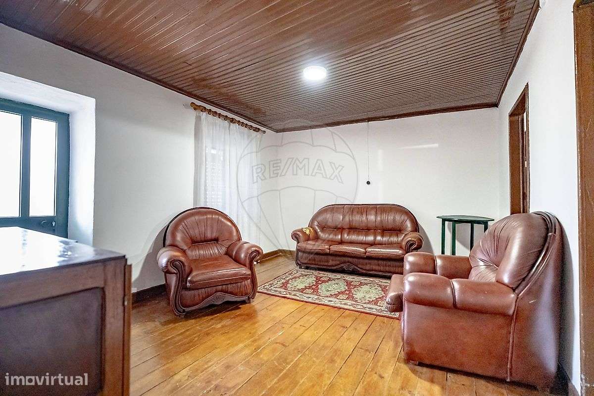 Moradia T1 para venda-12