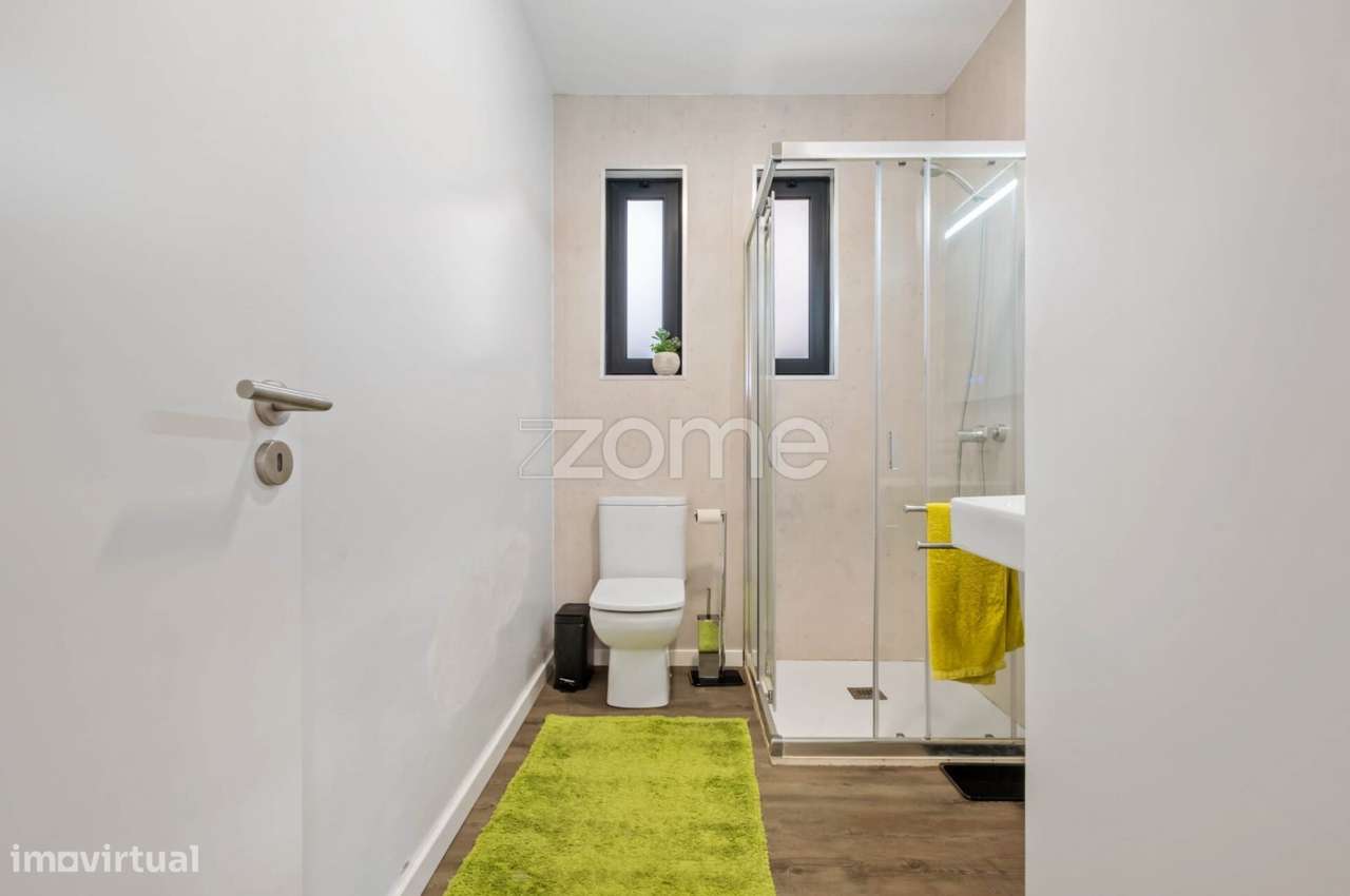 Moradia T3 em Santo António | Conforto, Localização e Estilo de Vid...-17