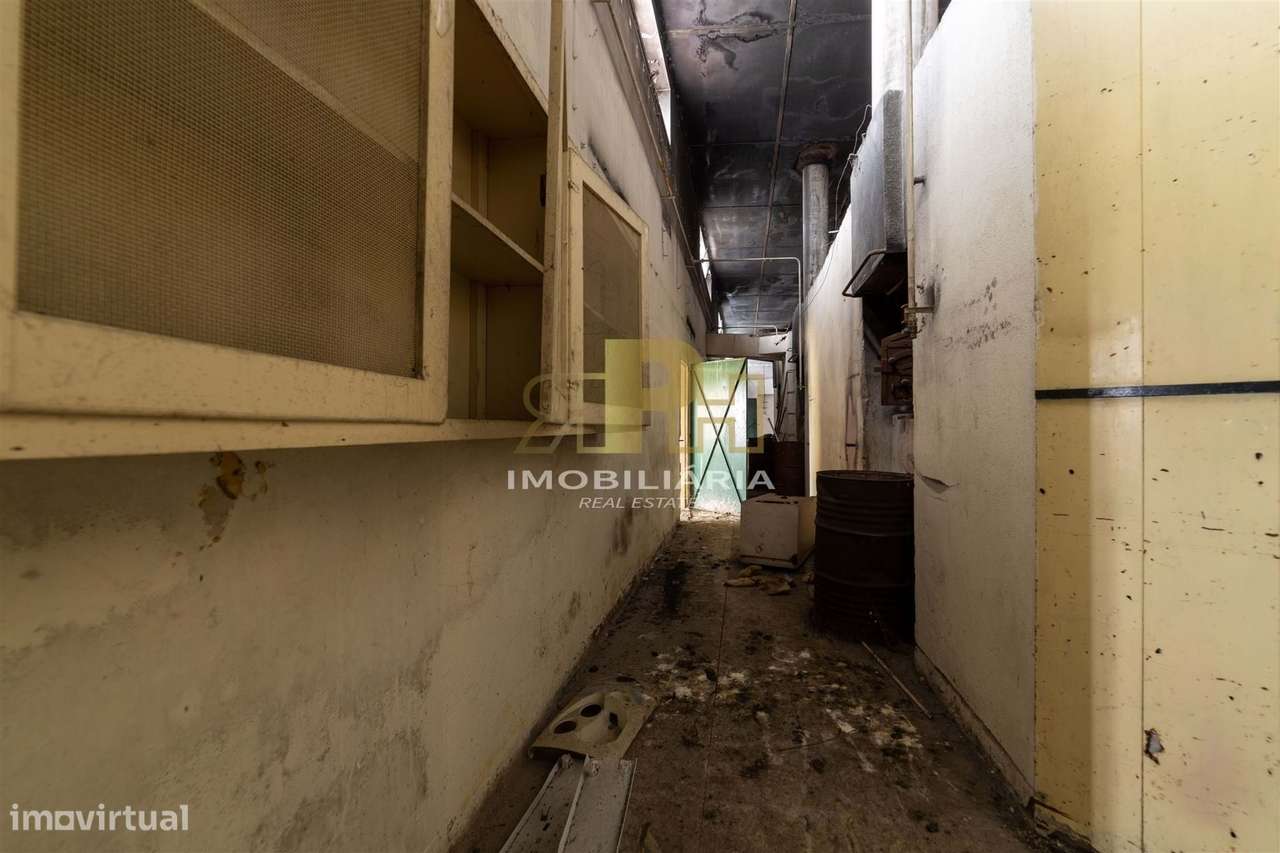 Armazém T6 Venda em Alcanhões,Santarém-36