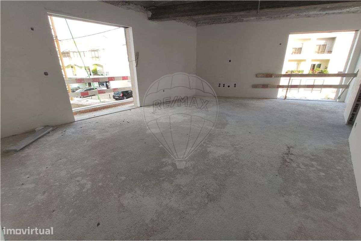 Loja NOVA zona com comercio - Grande imagem: 2/3