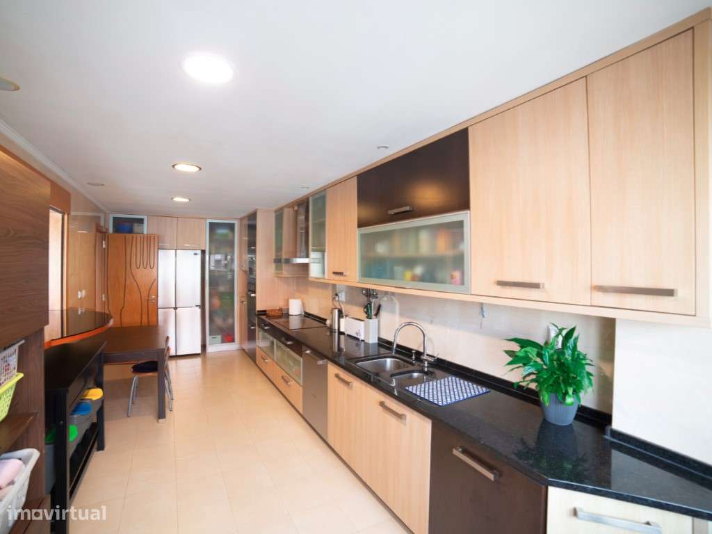 T2+1 Duplex - Urbanização da Atalaia-5