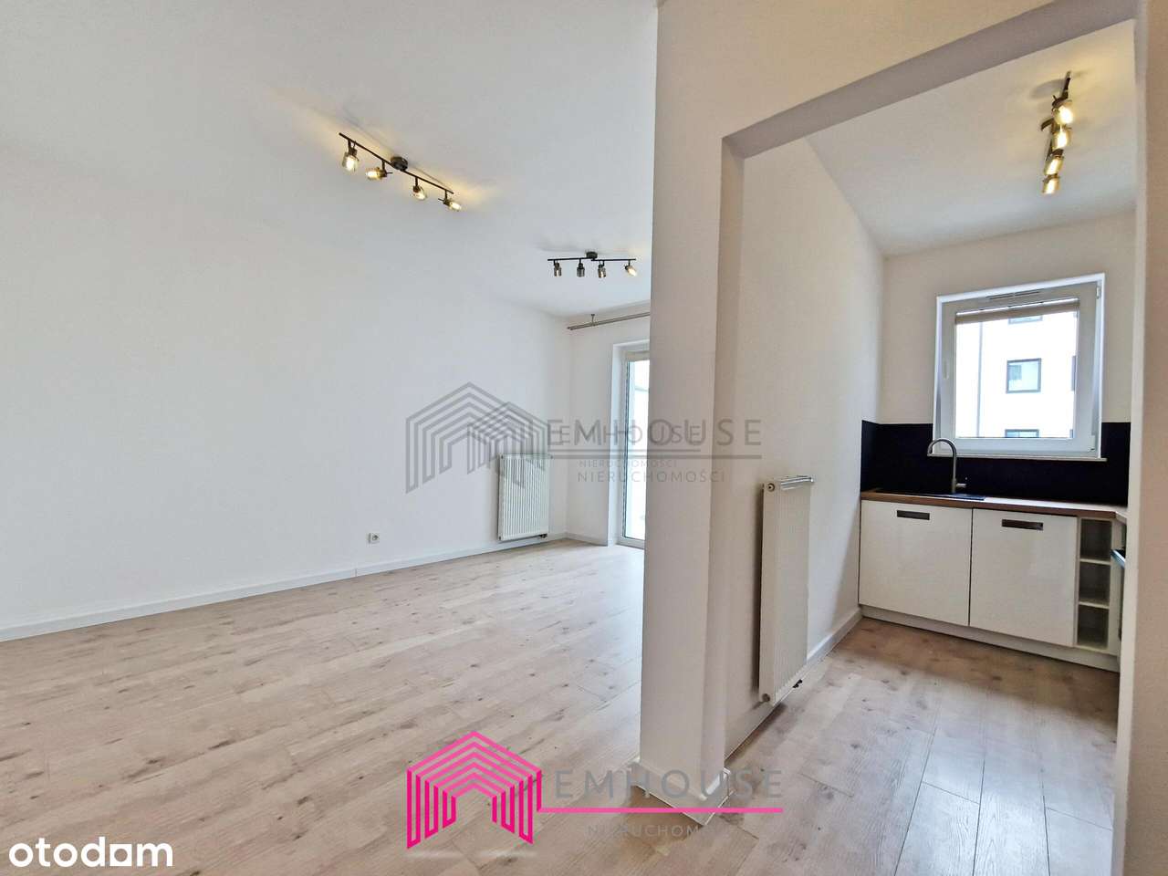 Dwupokojowe z tarasem w centrum miasta. Nowe bud. - Pełny obrazek: 3/10