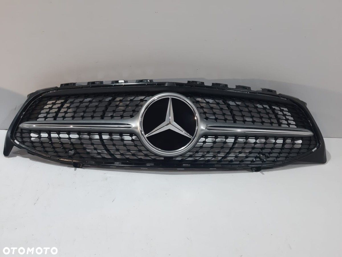 Mercedes CLA W118 Grill / Atrapa Diamond - 13045 - 1