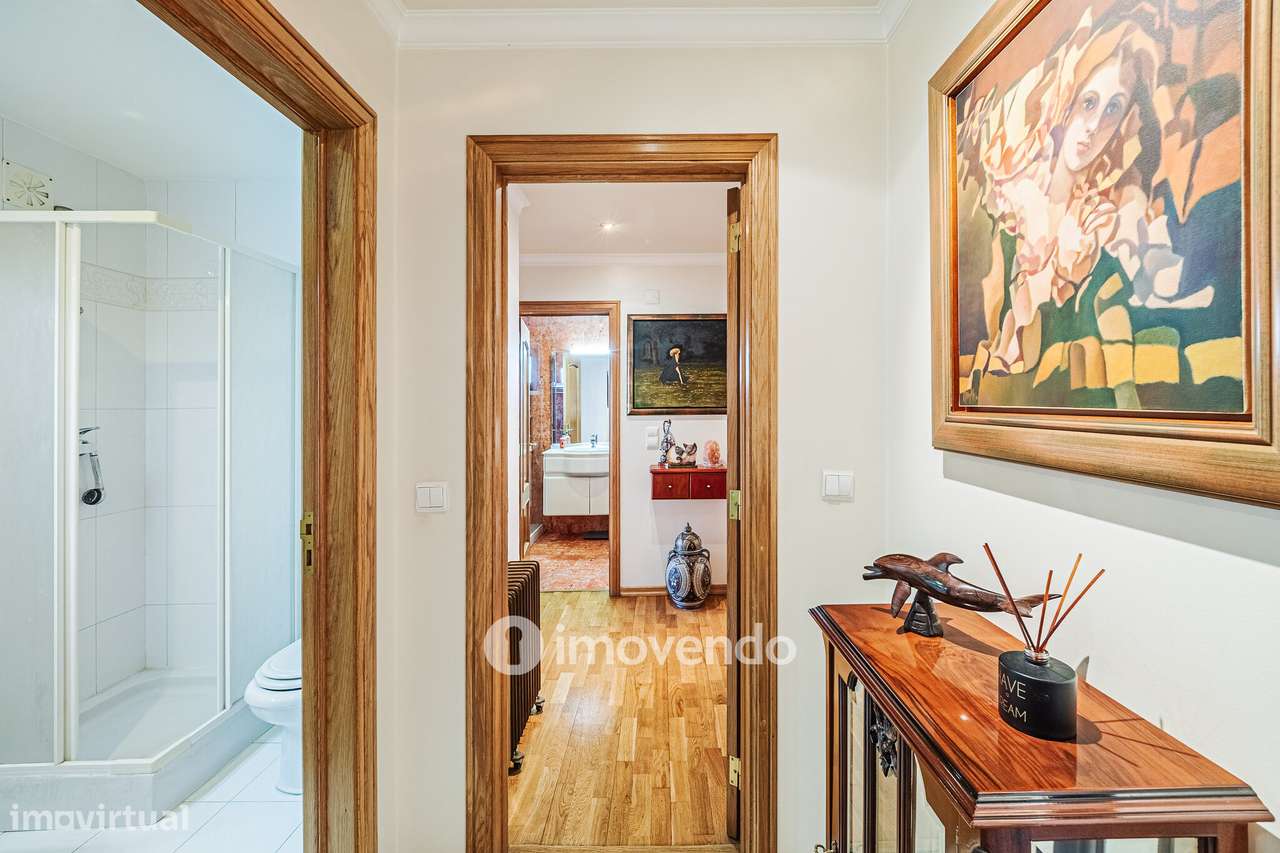 Apartamento T2 com garagem em condomínio com jardim, Paço de Arcos-12
